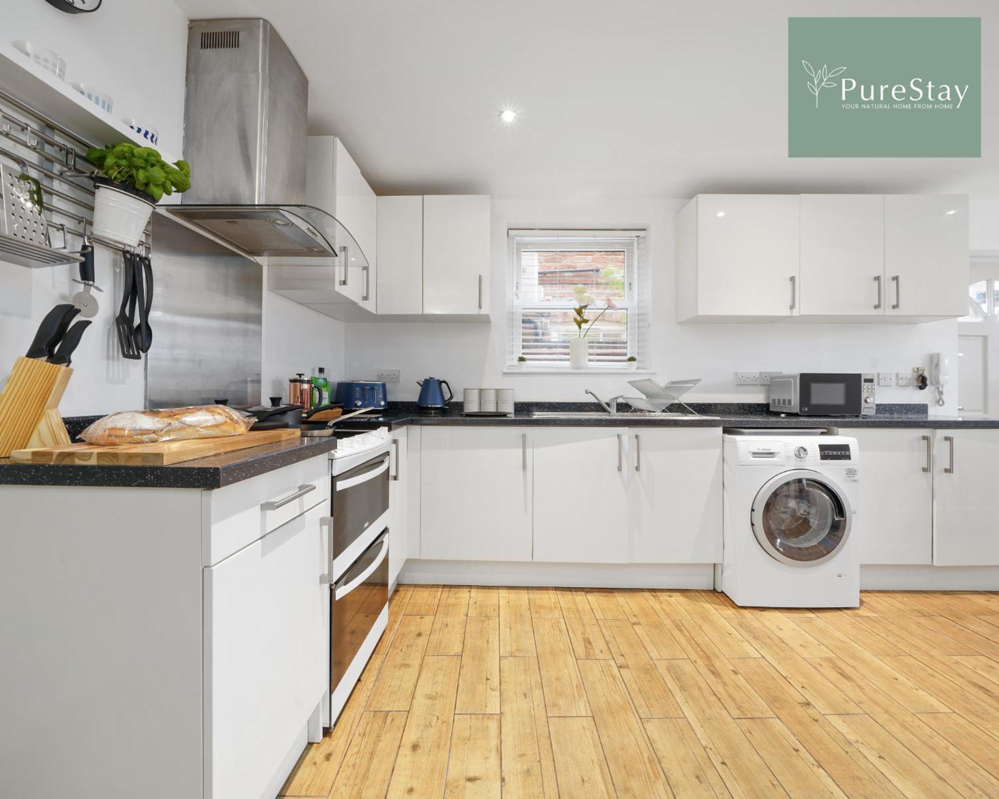 Stunning Two Bed Leamington Apartment With Free Wifi By Purestay Short Lets & Serviced Accommodation מראה חיצוני תמונה
