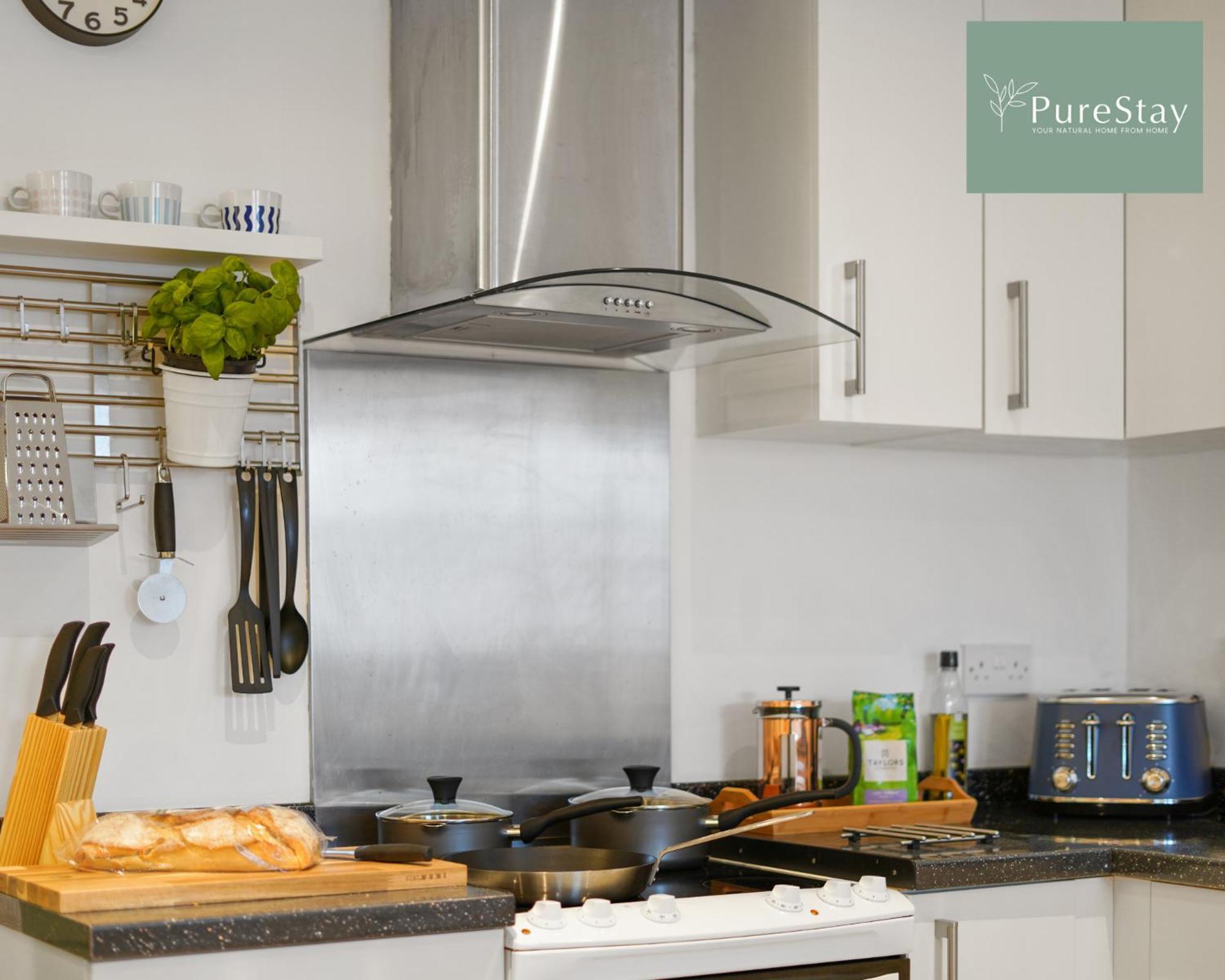 Stunning Two Bed Leamington Apartment With Free Wifi By Purestay Short Lets & Serviced Accommodation מראה חיצוני תמונה